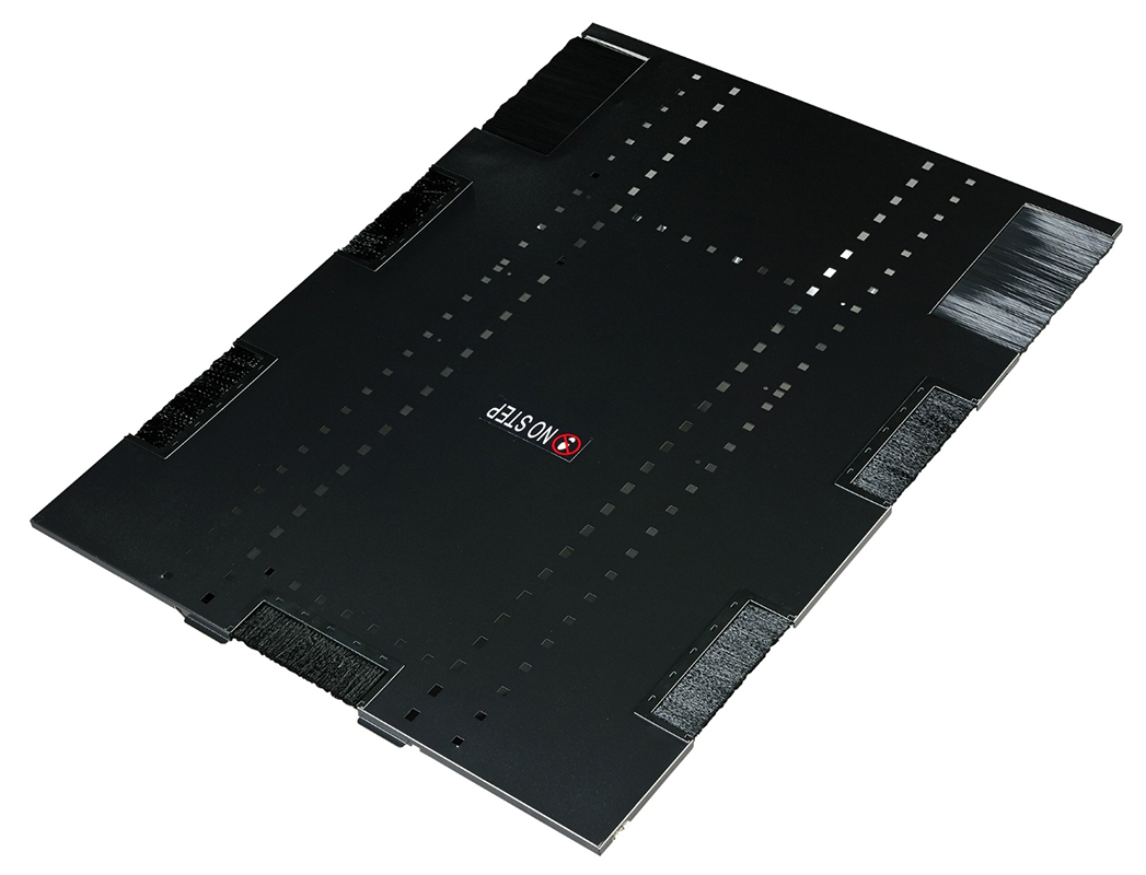 APC NetShelter SX 750mm Wide x 1200mm Deep Performance Roof Black
