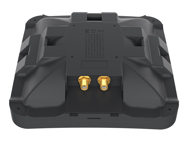 MikroTik MTAO-LTE-5D-SQ mANT LTE 5o 5dBi LTE Antenna