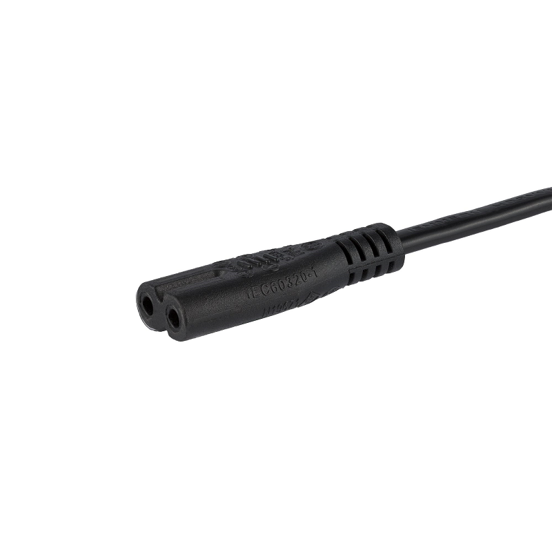 StarTech PXTNB2SUK6 1.8 m (6 ft.) UK Laptop Power Cord - BS-1363 to C7 (Figure 8)