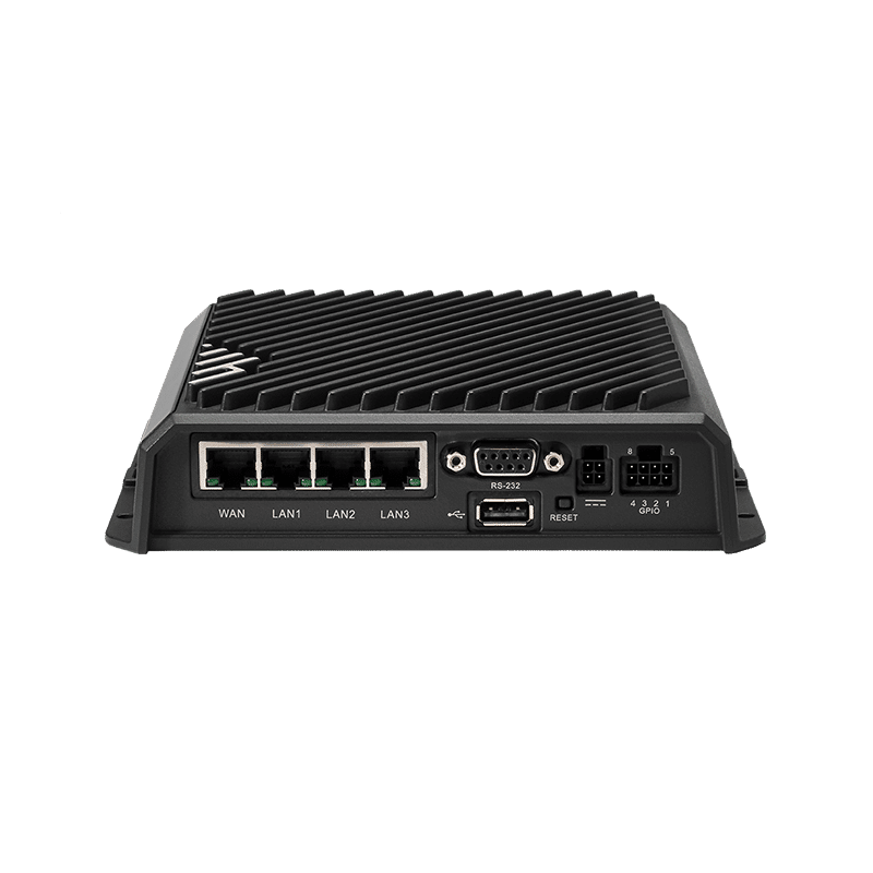 Cradlepoint NetCloud Mobile Performance Essentials Plan & R1900 router