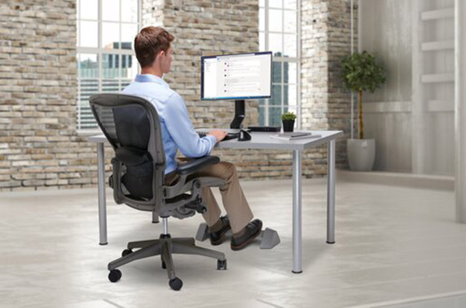 Kensington K58303WW Rocking Foot Rest