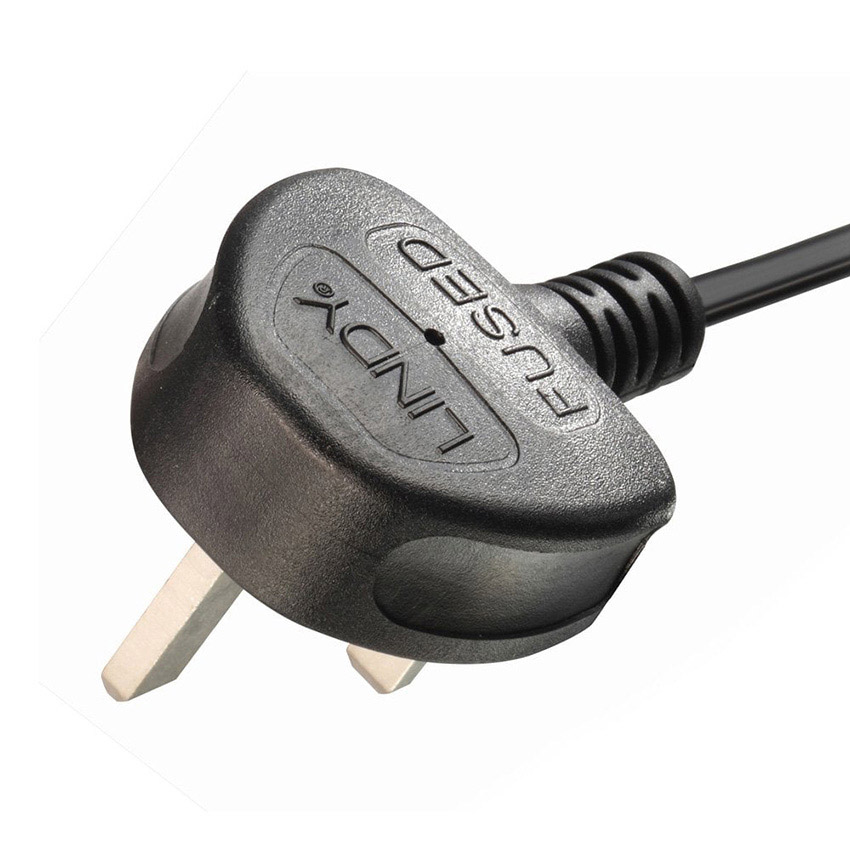 Lindy 30434 3m UK 3 Pin Plug To IEC C13 Mains Power Cable