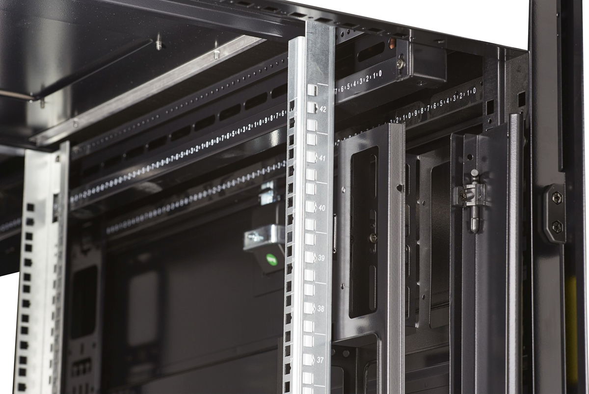 Environ SR600 42U Rack 600mm(w) Mesh Doors